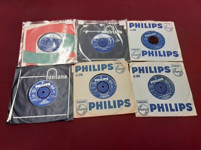Lot 2233 - Box of single records on the Philips and Fontana labels, including Wayne Fontana, Springfields, Four Pennies, Millie, Johnny Gentle, Alice Babs, Merseybeats, Spencer Davis, Hunters, Herd, Manfred M...