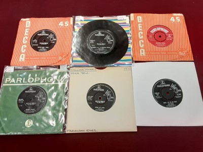 Lot 2235 - Box and carrying case of single records on the Parlophone label, including Love Sculpture, Bruisers, Hollies, Packabeats, Jody Gibson, Fourmost, Cilla Black, Shane Fenton, Paramounts, Moontrekkers,...