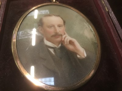 Lot 251 - Early 20th century portrait miniature on ivory, a Gentleman, oval, in hinged case