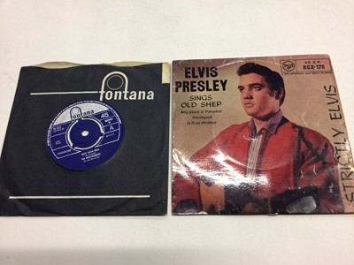 Lot 2266 - Elvis Presley EP "Sings Old #hep" Appears to be autographed on reverse- not authenticated, together with Ex condition copy of "Black Door Man" by The Muleskinners.