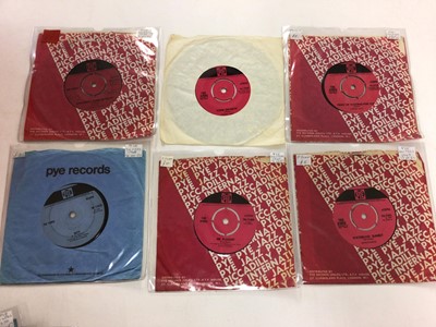 Lot 2275 - Box of single records and some sleeveless EP's on Pye and Piccadilly label (approx 165) including The Kinks, Hee Rekkers, Honeycombs, Petula Clark, Roy Head, Searchers, Lonnie Donegal, Angels One-F...