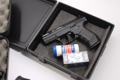 Lot 1078 - Air Pistol- Umarex. 177 calibre air pistol, together with a .22 calibre bolt action air pistol and a plastic softair Desert Eagle pistol (3)