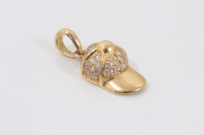 Lot 696 - Diamond Jockey cap pendant