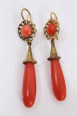 Lot 176 - Antique coral jewellery to include two necklaces and pair drop earrings
