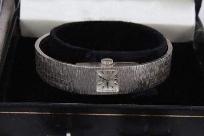 Lot 186 - Vintage Timex wristwatch, Centrum wristwatch, ADEC alarm chronograph wristwatch and other vintage wristwatches (10)