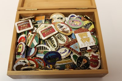 Lot 450 - G.B. - A collection of late 20th century railway related 'Asle & F' enamelled badges (total 156 badges)