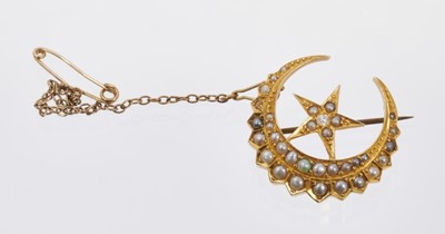 Lot 598 - Victorian crescent moon and star brooch