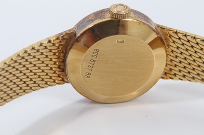 Lot 250 - Ladies Certina 18ct gold wristwatch on integral gold bracelet