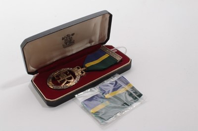 Lot 991 - Elizabeth II Territorial Efficiency Decoration T&AVR type with post 1969 ribbon, dated 1978 in box of issue