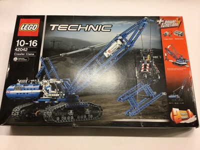 Lot 1759 - Lego Technic 42042 Crawler Crane with motorised rotating, driving and crane operations and  instructions, boxed
