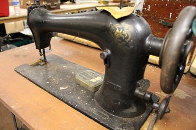 Lot 2615 - Singer heavy duty sewing machine