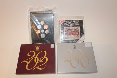 Lot 519 - World - Mixed coins and banknotes to include Royal Mint proof sets 2000, 2002, 'Royal Shield of Arms' 2008, Russian - Moscow, Bond Certificate 1908 F and other banknotes etc (qty)