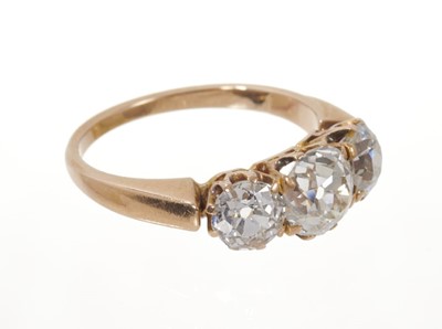 Lot 551 - Old cut diamond three stone ring