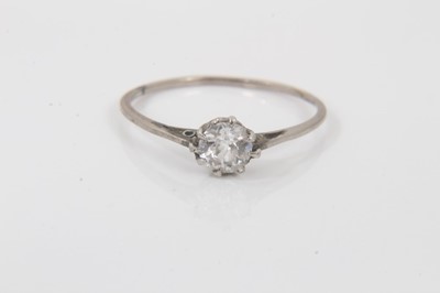 Lot 699 - Old cut diamond single stone ring