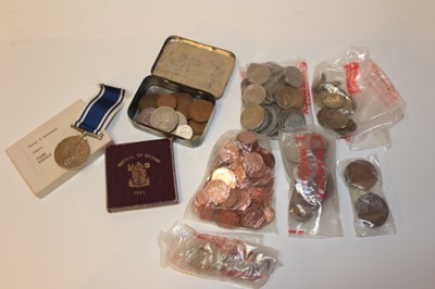 Lot 532 - World - Mixed coinage, banknotes and an Essex Police Service Medal (qty)