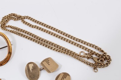 Lot 378 - Group 9ct gold jewellery to include a charm bracelet, pair cufflinks, chain and brooch mount