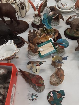 Lot 1297 - Collection of bird ornaments including Kingfisher by Sherratt and Simpson, other Kingfishers, Pheasants, Eagles etc