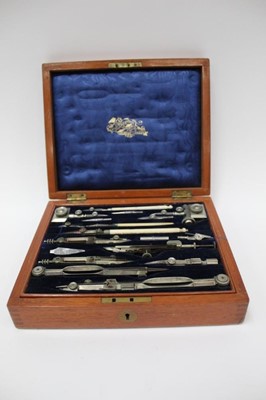 Lot 2592 - Good quality Edwardian drawing set by Stanley, in mahogany case with velvet-lined lift out tray