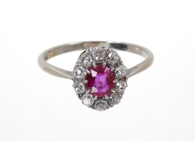 Lot 580 - Antique ruby and diamond cluster ring