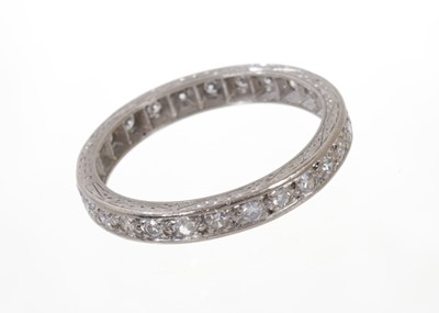 Lot 582 - Diamond full band eternity ring in 18ct white gold setting