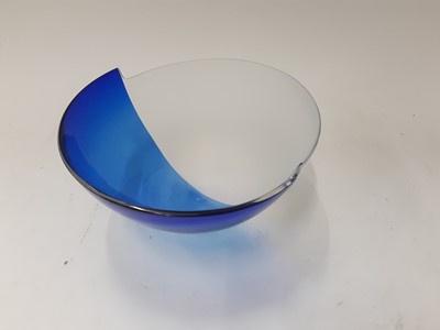 Lot 1312 - Contemporary art glass bowl by Ed Burke of E&M glass, half frosted and half blue with stepped rim, engraved signature to base, 24cm in diameter