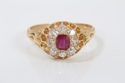 Lot 637 - Victorian ruby and diamond cluster ring