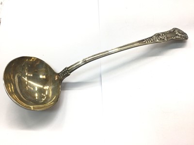 Lot 681 - Georgian silver ladle