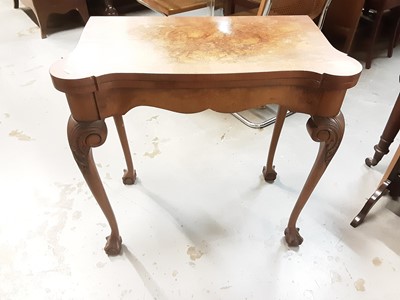 Lot 887 - Good quality 1950's walnut card table with fold over revolving top on cabriole legs with claw and ball feet, 76cm wide, 75.5cm high