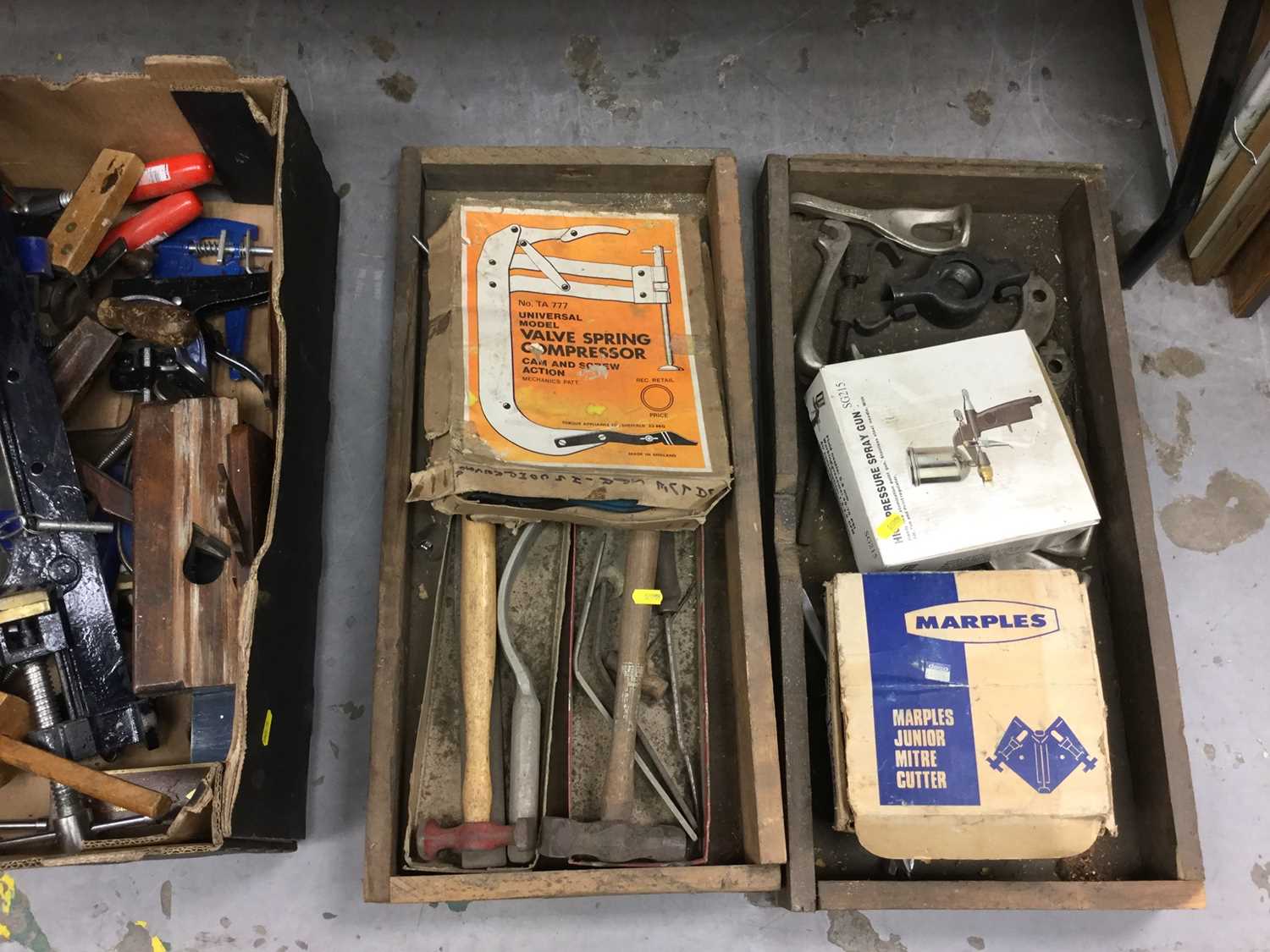 Lot 314 - Group of various hand tools to include