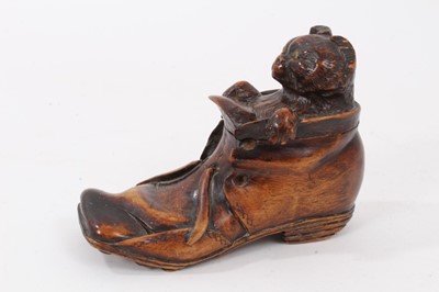 Lot 765 - Late 19th century novelty carved wooden inkwell in the form of Puss in Boots